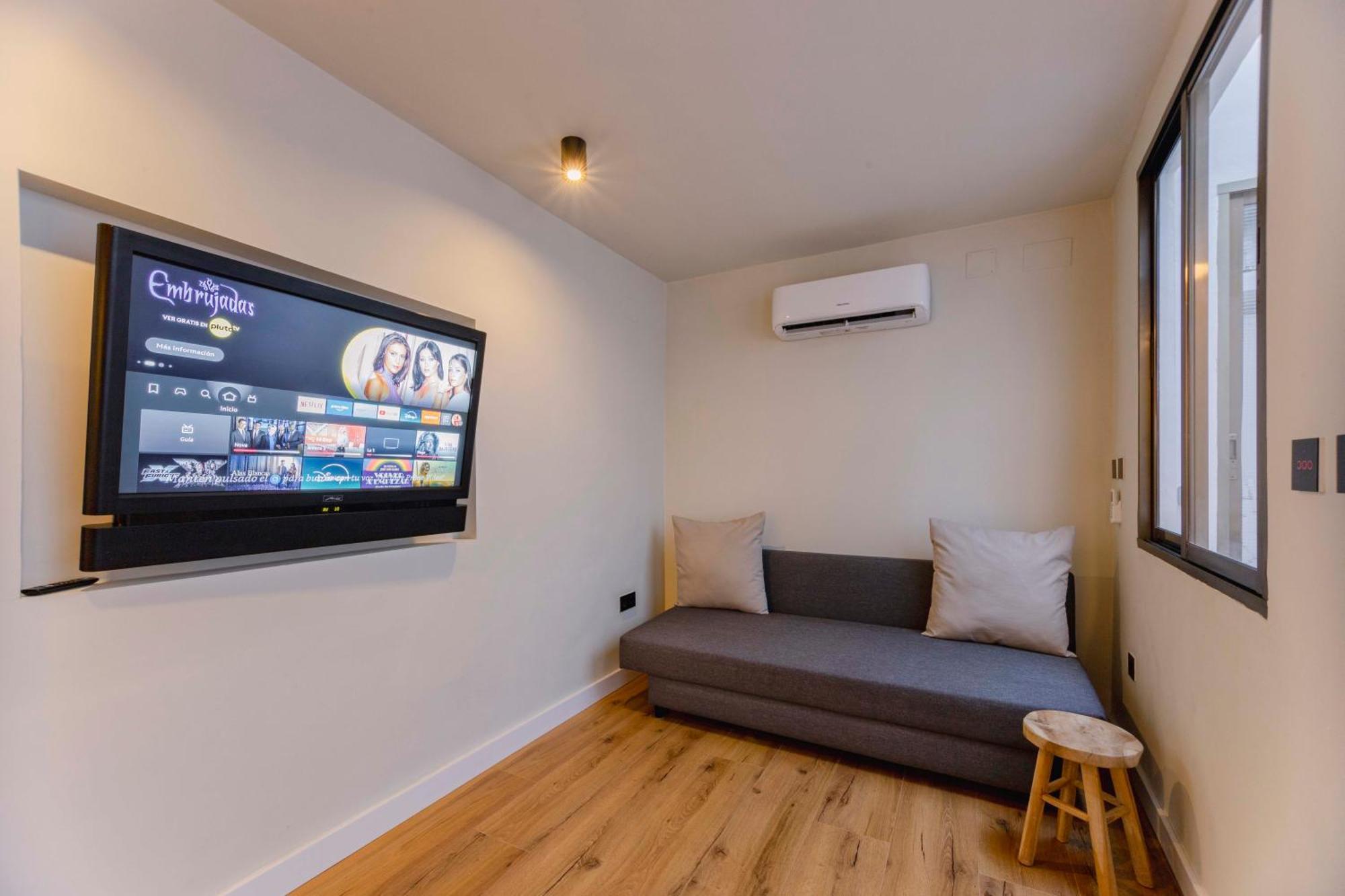 Apartamento Acogedor Frente A Mercat Central บาเลนเซีย ภายนอก รูปภาพ